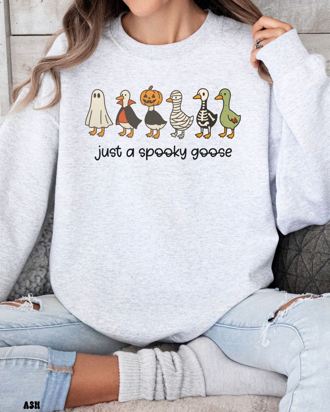 SPOOKY GOOSE - SWEATSHIRT