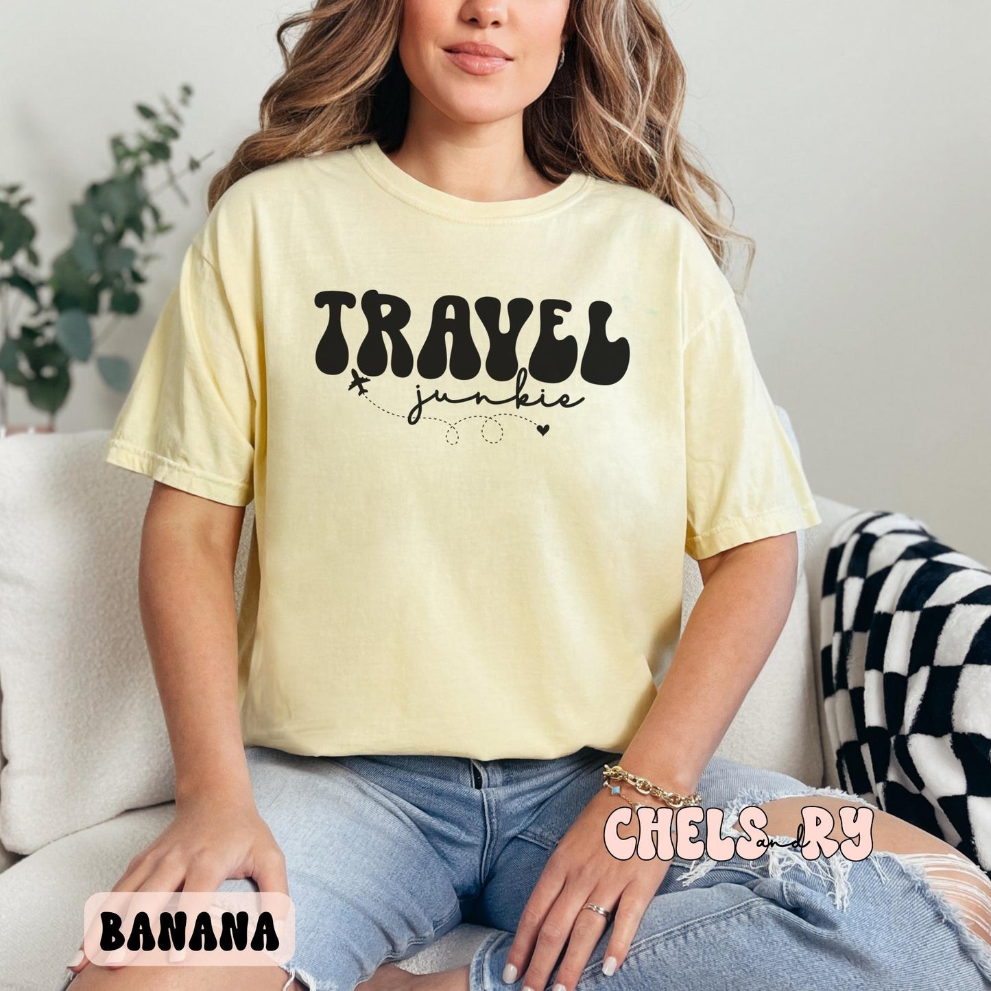 TRAVEL JUNKIE TEE